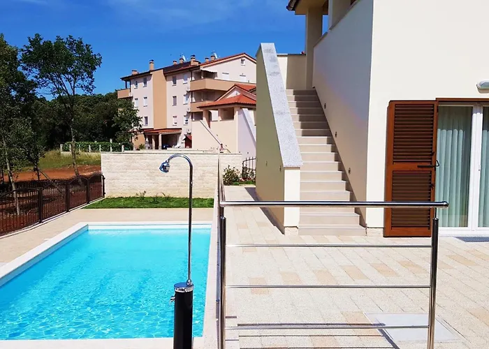 Mar Private Pool